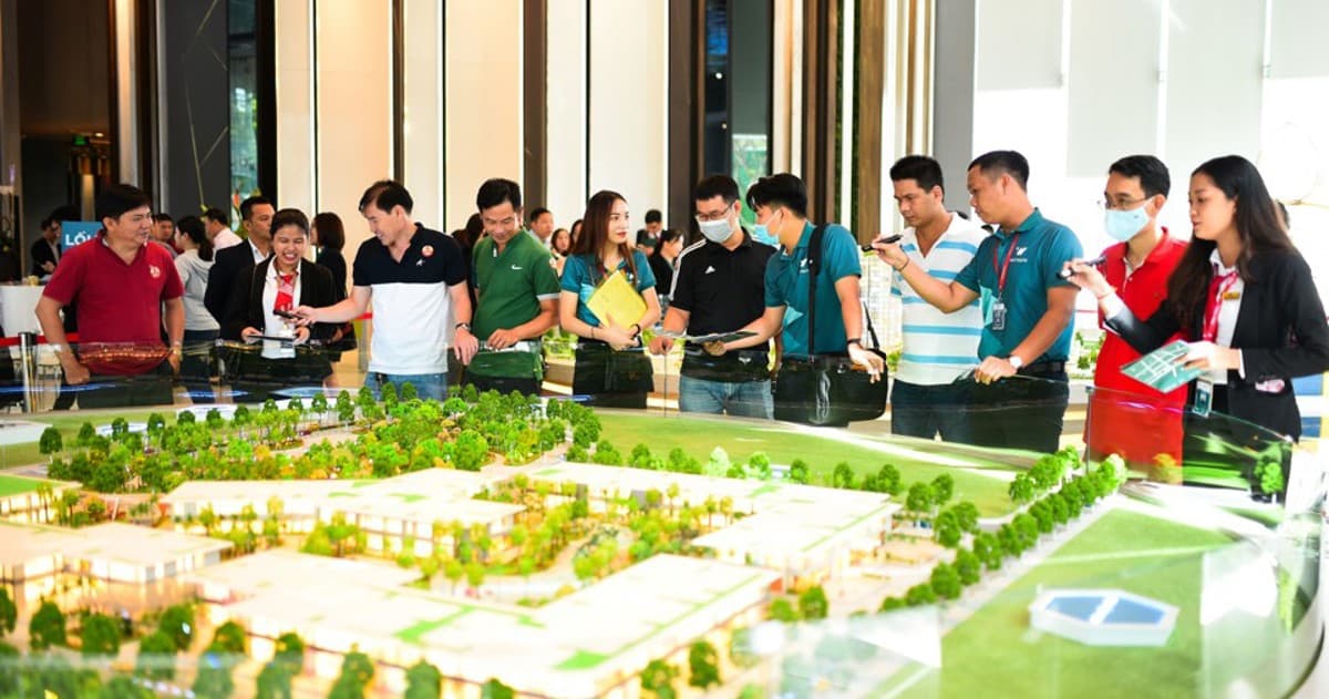Môi giới bất động sản chật vật với chứng chỉ hành nghề